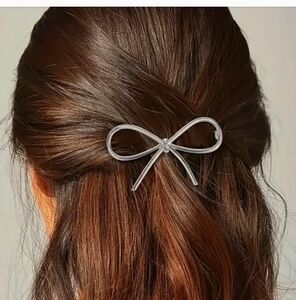 New Elegant Silver Bow Hair Clip